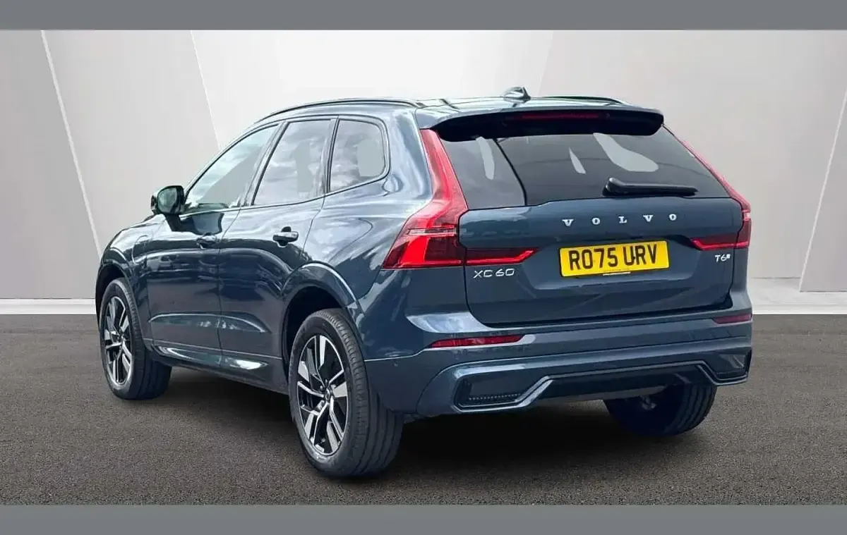 Used Volvo XC60 Plus 344 HP (253 kW) 2025 Blue SUV