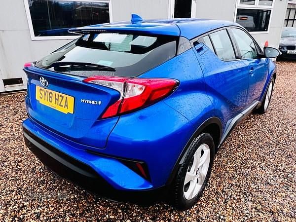 Used Toyota C-HR 122 HP (89 kW) 2018 Blue SUV