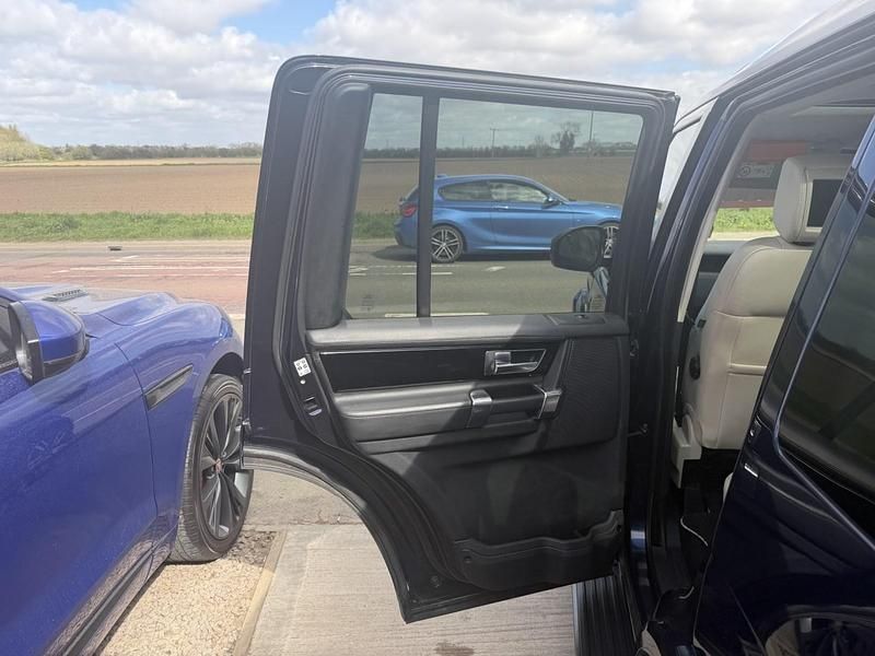 Used Land Rover Discovery 4 HSE Luxury 2014 Blue SUV