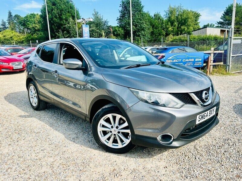 Grey Used 2014 Nissan Qashqai Acenta Premium SUV | £7,495 (Fair price) - Image 1/4