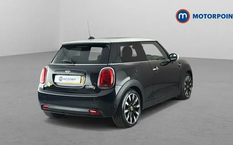 Used Mini Cooper Level 3 135 kW (184 HP) 2023 Hatchback