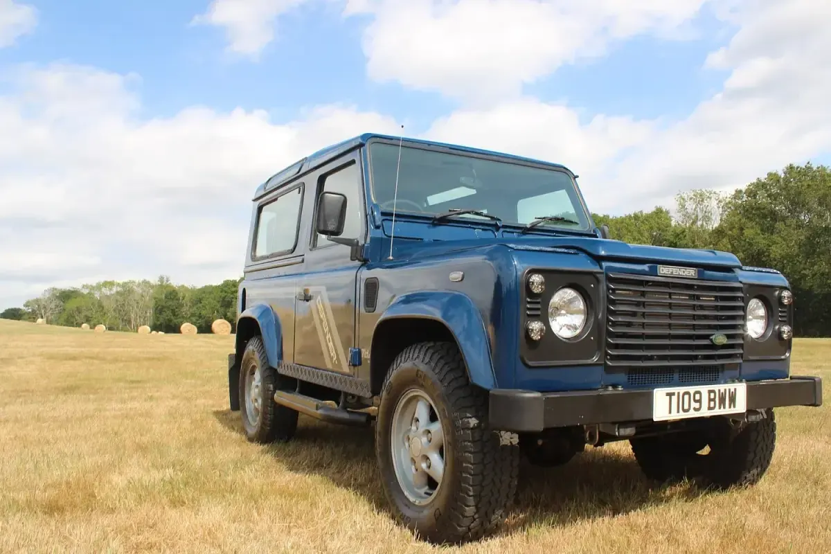 Used Land Rover Defender 1999 Blue Hatchback