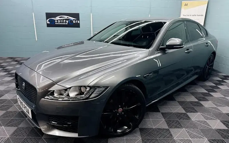Used Jaguar XF R-Sport 180 HP (132 kW) 2019 Sedan