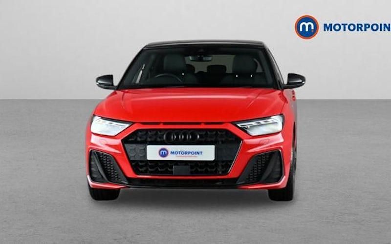 Usado Audi A1 Sportback Black Edition 150 HP (110 kW) 2026 Citadino