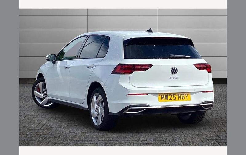 Used VW Golf VIII GTE 245 HP (180 kW) 2025 Pure white Hatchback