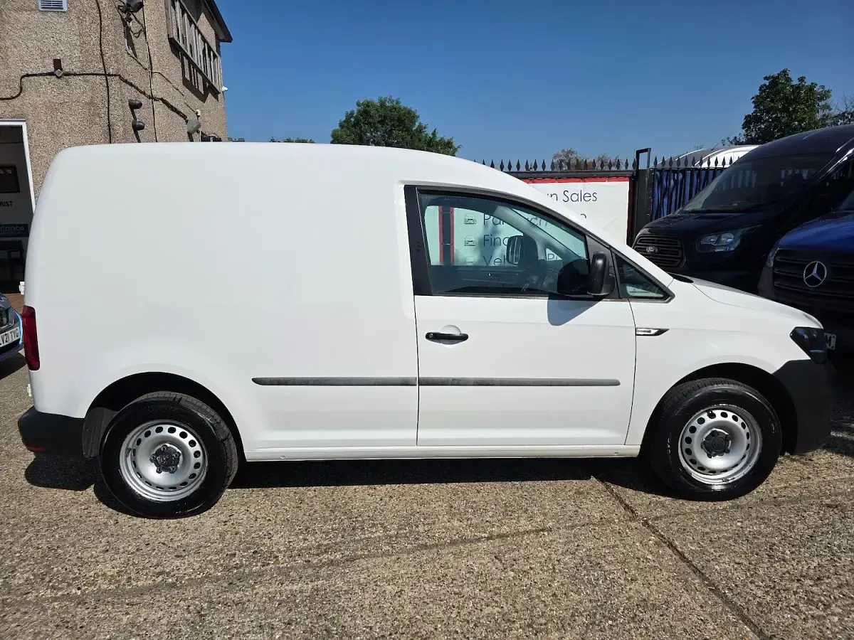 Used VW Caddy Startline 102 HP (75 kW) 2020 White MPV