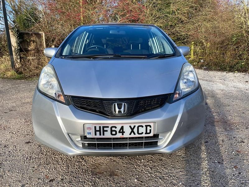 Used Honda Jazz ES 2014 Silver Hatchback
