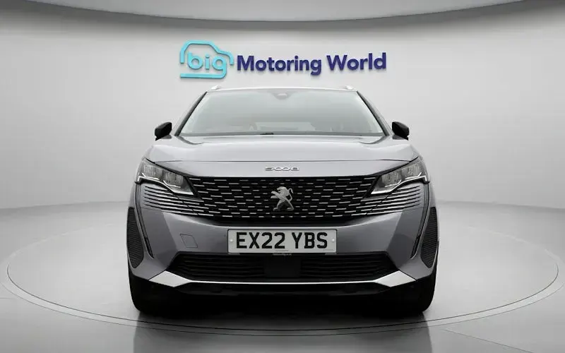 Used Peugeot 5008 Allure Premium 131 HP (96 kW) 2022 Grey SUV