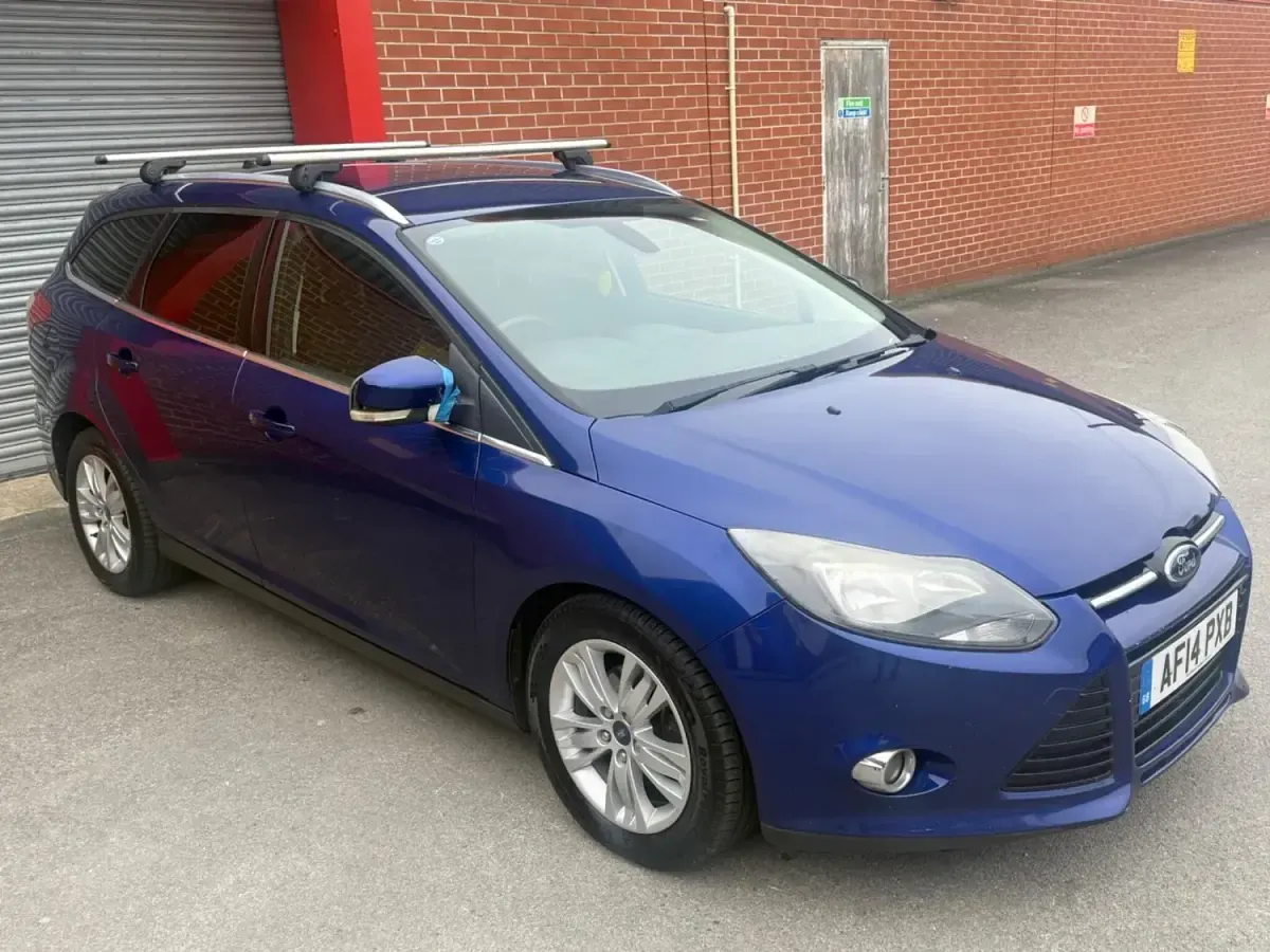Used Ford Focus Titanium 115 HP (84 kW) 2014 Blue Estate