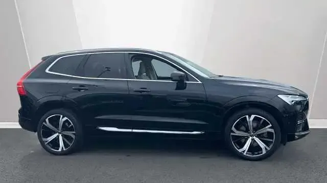 Used Volvo XC60 Ultra 247 HP (181 kW) 2025 Black SUV
