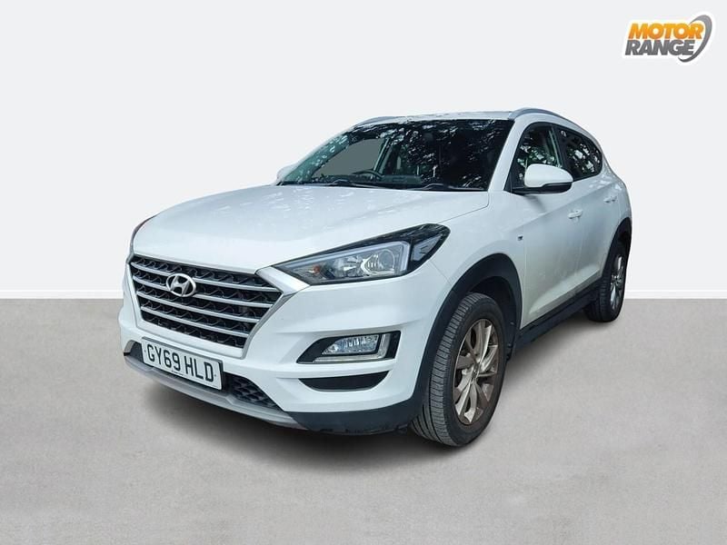 White Used 2019 Hyundai Tucson SE SUV | £12,495 (Good price) - Image 1/1
