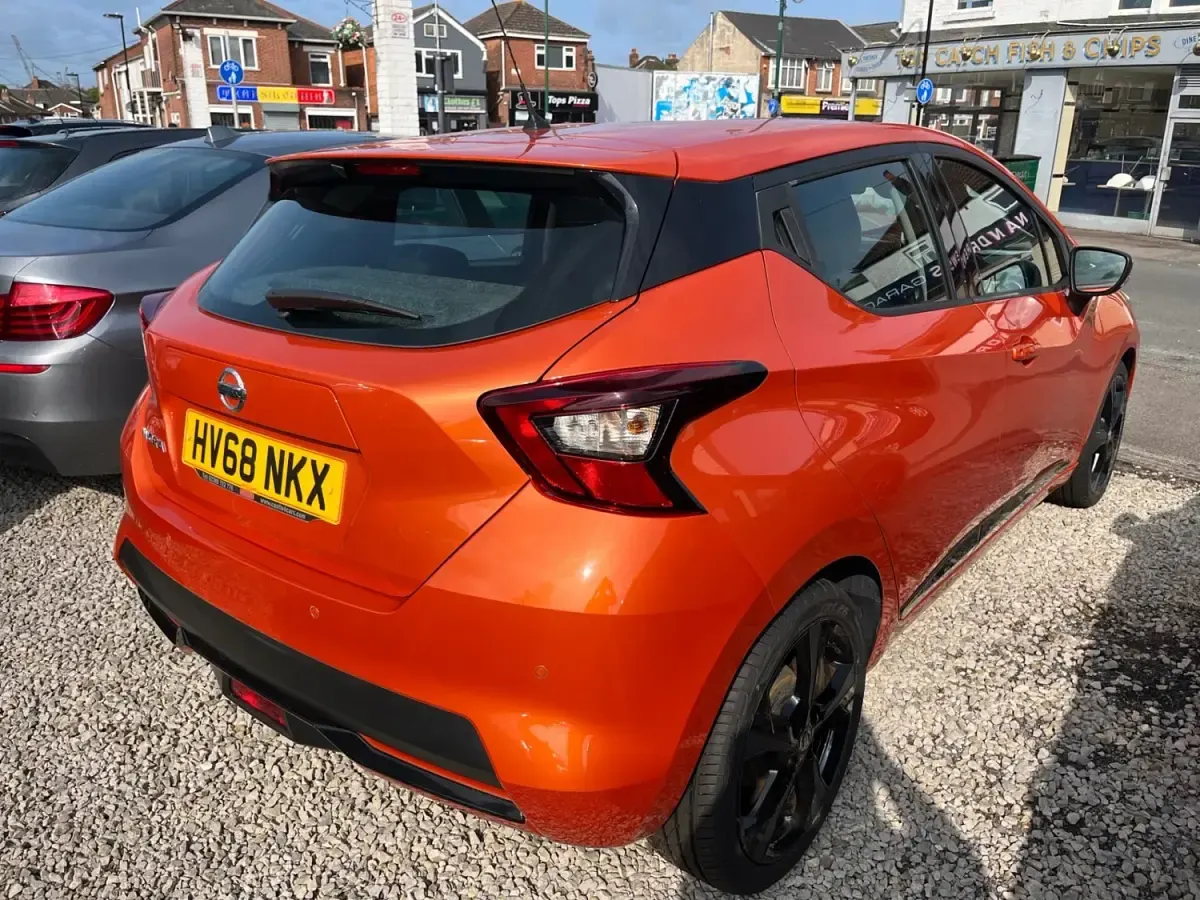 Used Nissan Micra Acenta 90 HP (66 kW) 2018 Orange Hatchback
