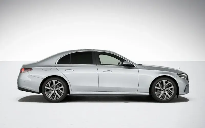 New Mercedes E200 Premium 204 HP (150 kW) 2026 Sedan