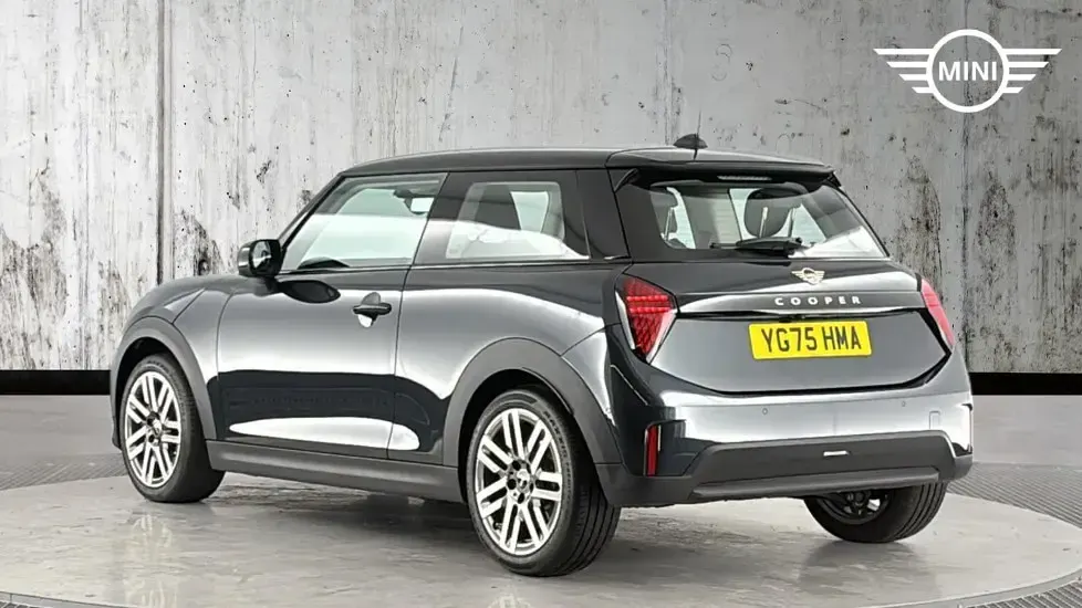 Used Mini Cooper Hatch 113 kW (154 HP) 2025 Grey Hatchback