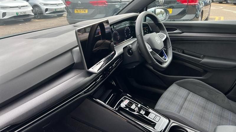 Used VW Golf VIII GTE 272 HP (200 kW) 2025 Crystal ice blue metallic