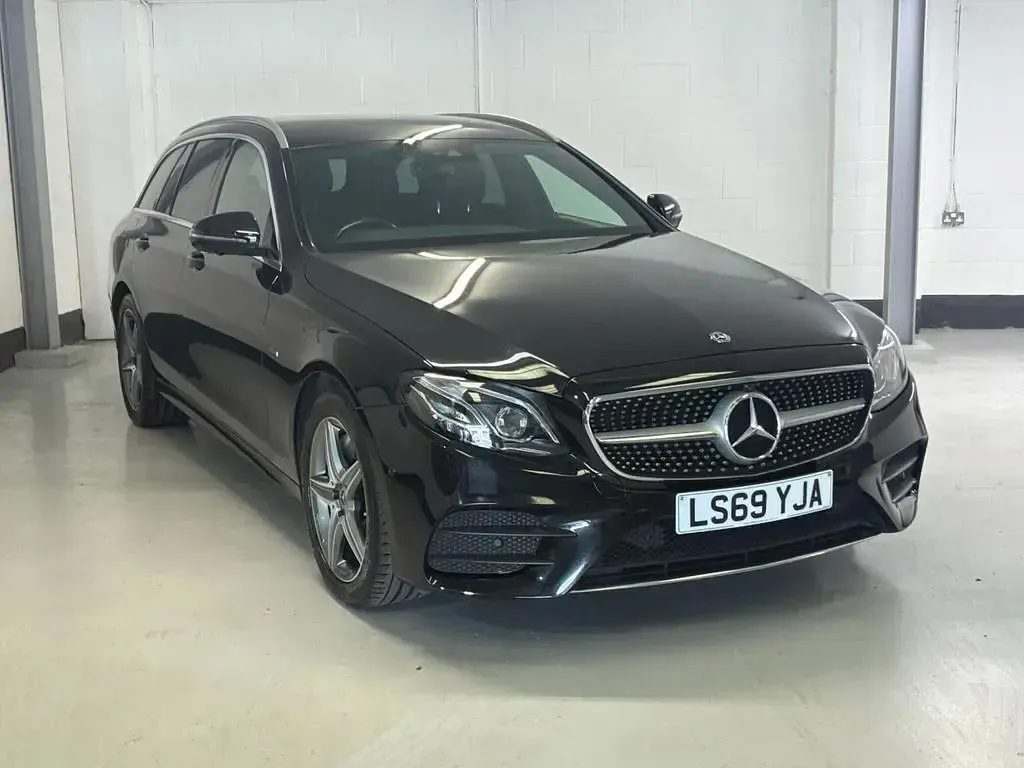Used Mercedes E300 AMG line 2019 Black Estate