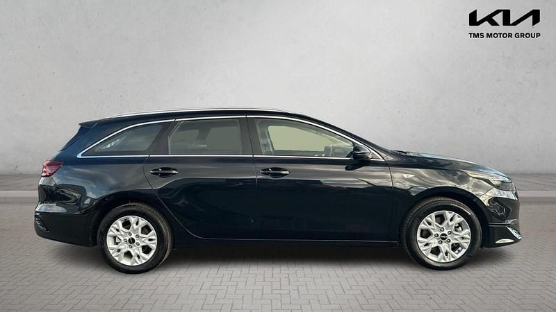 Used Kia Ceed 138 HP (101 kW) 2025 Black Hatchback