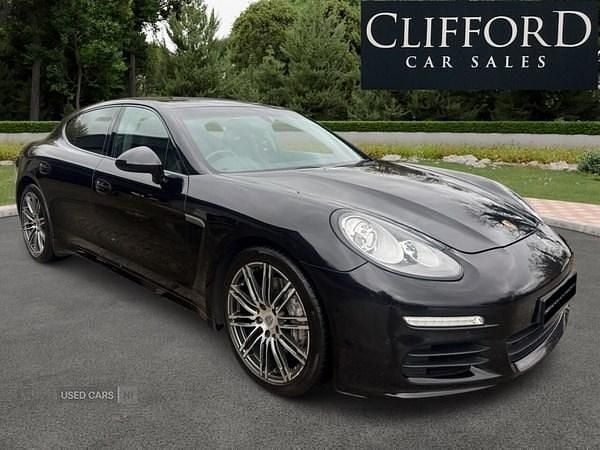 Black Used 2015 Porsche Panamera Hatchback | £19,995 (Expensive) - Image 1/4