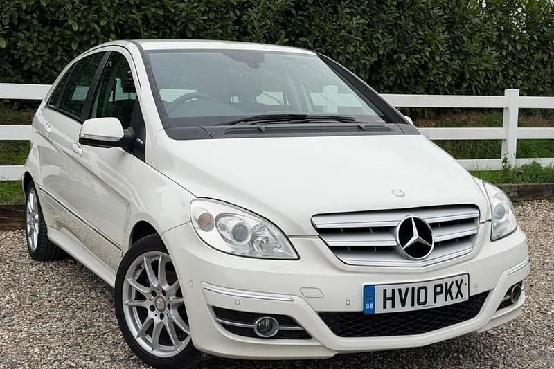 White Used 2010 Mercedes B160 MPV | £3,495 (Fair price) - Image 1/1