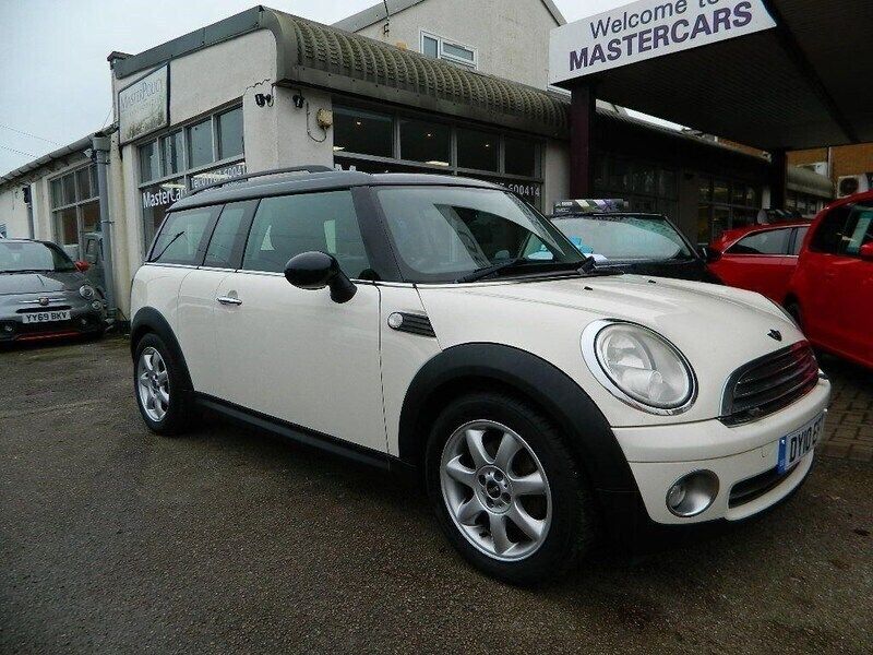 White Used 2010 Mini Cooper Clubman Estate | £3,495 (Fair price) - Image 1/4
