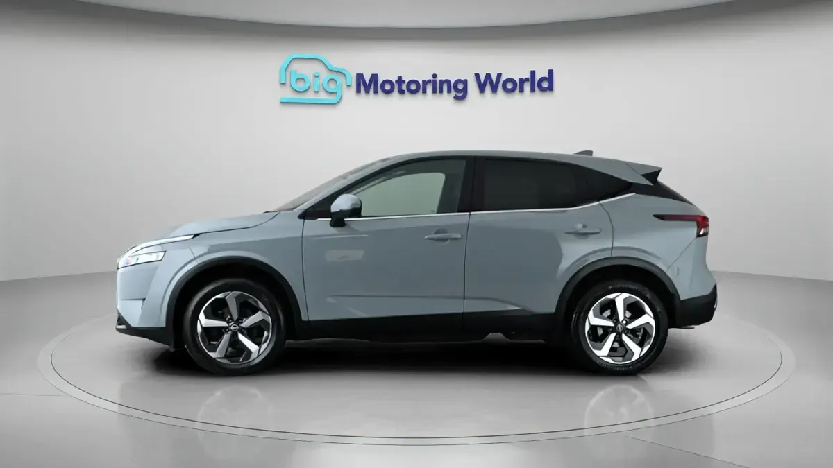 Used Nissan Qashqai N-Connecta 140 HP (102 kW) 2023 Grey SUV