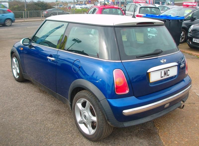 Used Mini Cooper Hatch 115 HP (84 kW) 2004 Blue Hatchback