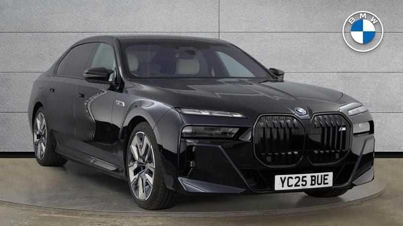 New BMW M760e Comfort Edition 563 HP (414 kW) 2025 Black Sedan