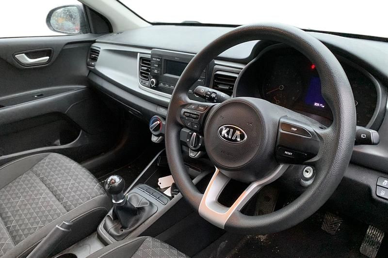 Used Kia Rio 83 HP (61 kW) 2020 Black Hatchback