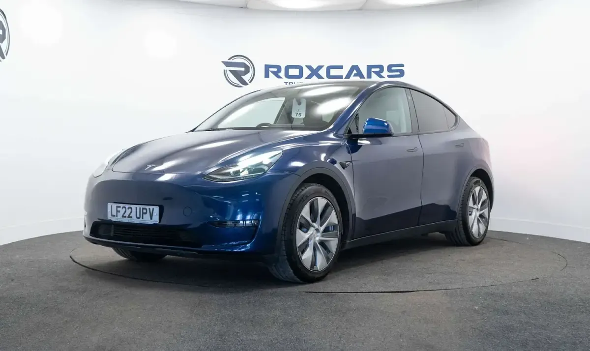 Used Tesla Model Y 282 kW (384 HP) 2022 Blue SUV