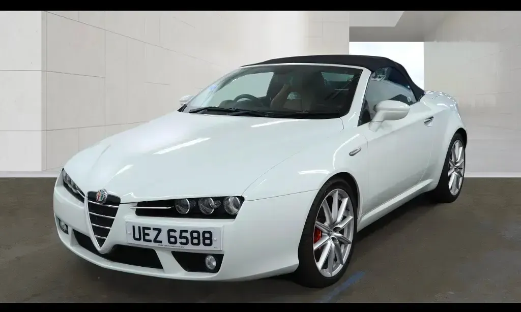 Used Alfa Romeo Spider Super 260 HP (191 kW) 2008 White Cabriolet