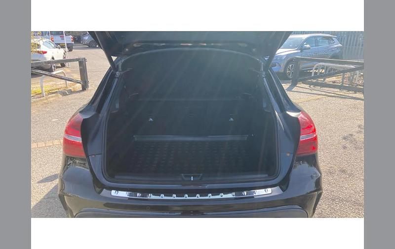 Used Mercedes GLA250 AMG Line Premium 211 HP (155 kW) 2018 Black SUV