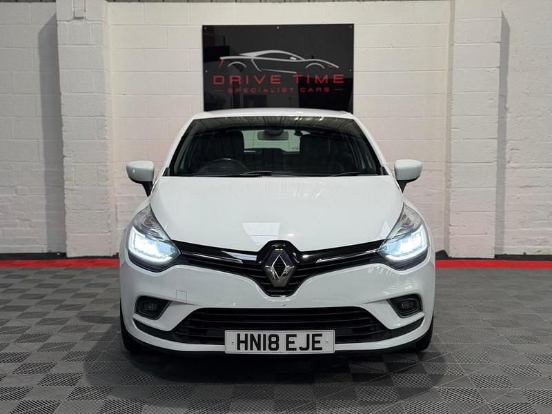 Used Renault Clio IV Dynamique 2018 White Hatchback