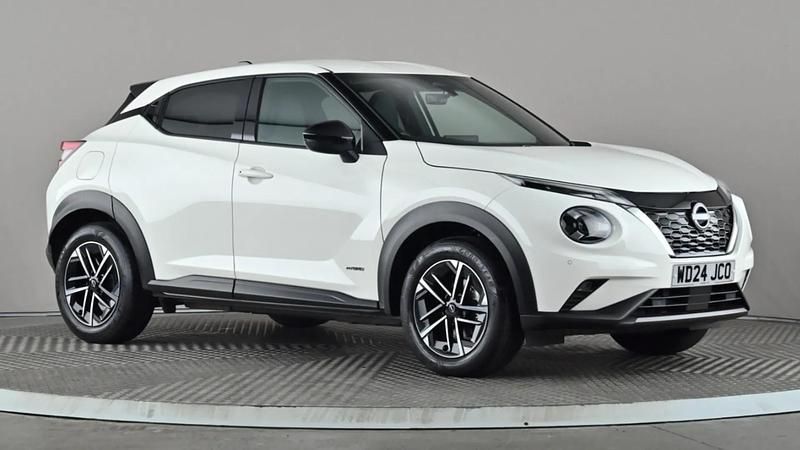 White Used 2024 Nissan Juke N-Connecta SUV | £18,998 (Fair price) - Image 1/4