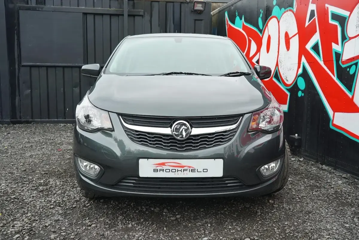Used Vauxhall Viva 75 HP (55 kW) 2017 Grey Hatchback