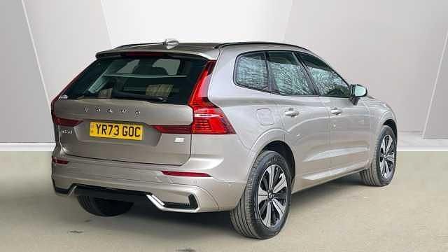 Used Volvo XC60 Plus 345 HP (253 kW) 2023 Gold SUV