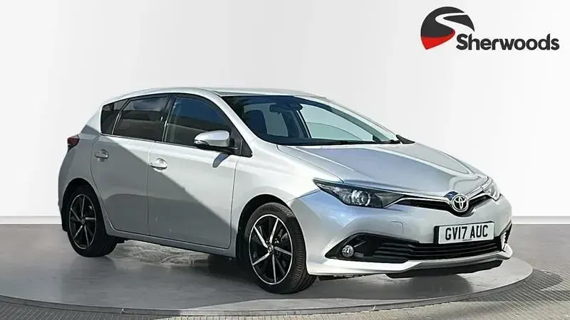 Used Toyota Auris Design 112 HP (82 kW) 2017 Hatchback