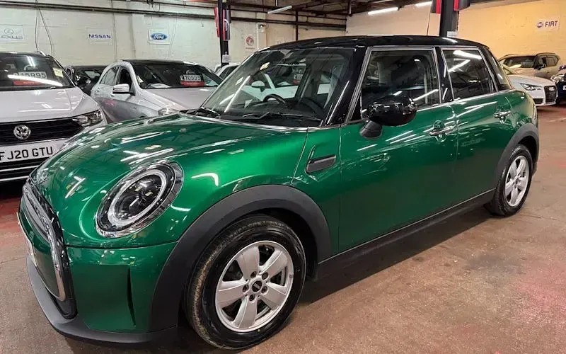 Used Mini Cooper Classic 136 HP (100 kW) 2021 Green Hatchback