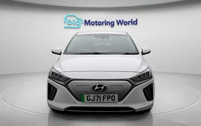 Used Hyundai Ioniq Premium 100 kW (136 HP) 2021 White Hatchback