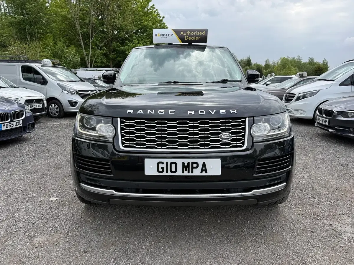 Used Land Rover Range Rover Vogue 306 HP (225 kW) 2014 Black SUV