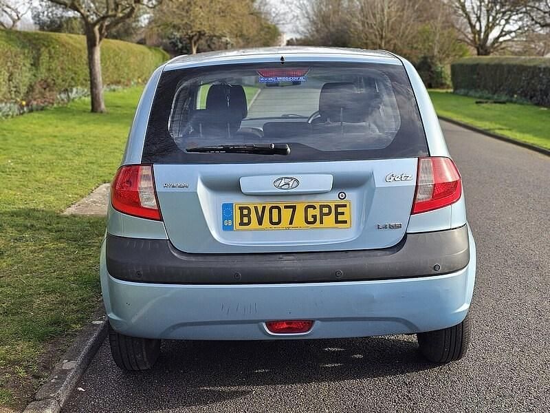 Used Hyundai Getz 97 HP (71 kW) 2007 Blue Hatchback