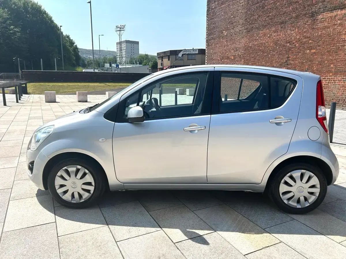 Used Suzuki Splash SZ3 2012 Silver Hatchback