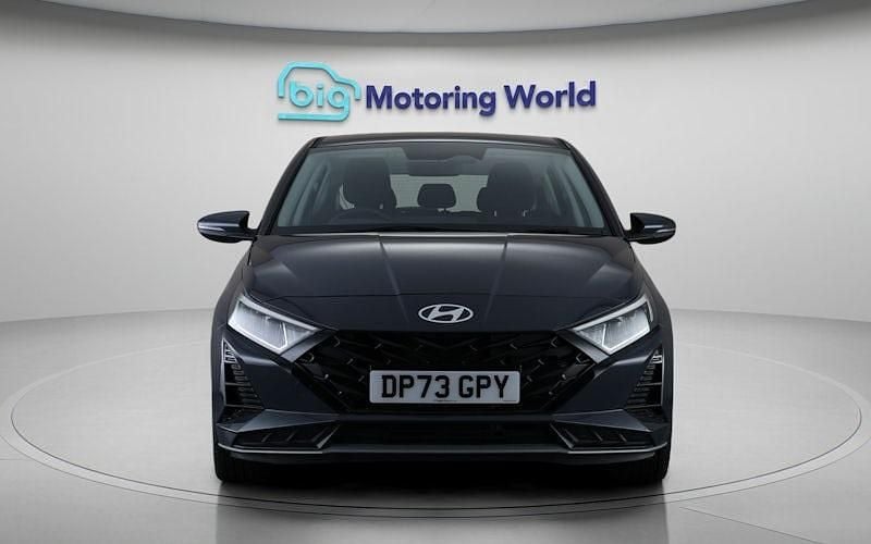 Usado Hyundai i20 Advanced 101 HP (74 kW) 2023 Cinzento Citadino