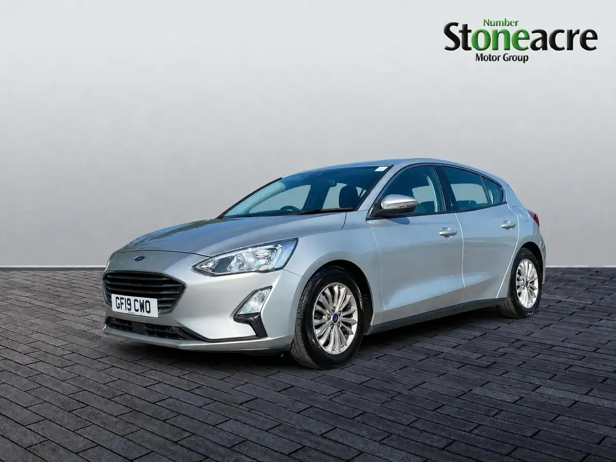 Used Ford Focus Titanium 125 HP (91 kW) 2019 Silver Hatchback