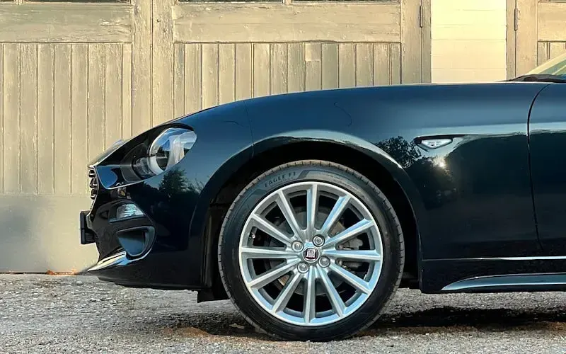 Used Fiat 124 Spider Lusso Plus 140 HP (102 kW) 2016 Black Cabriolet