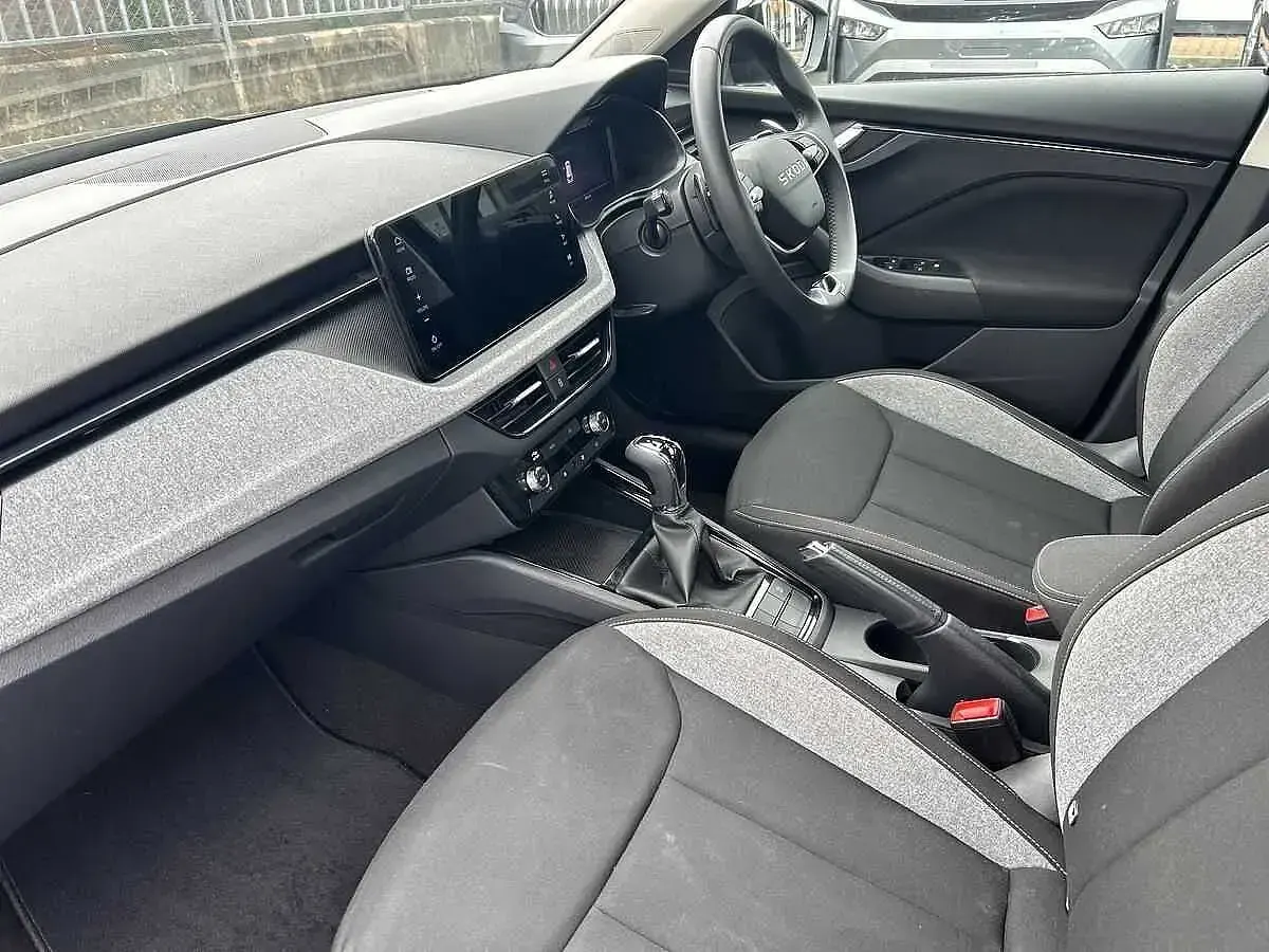 Used Skoda Kamiq SE 85 HP (62 kW) 2025 Black magic pearl effect SUV