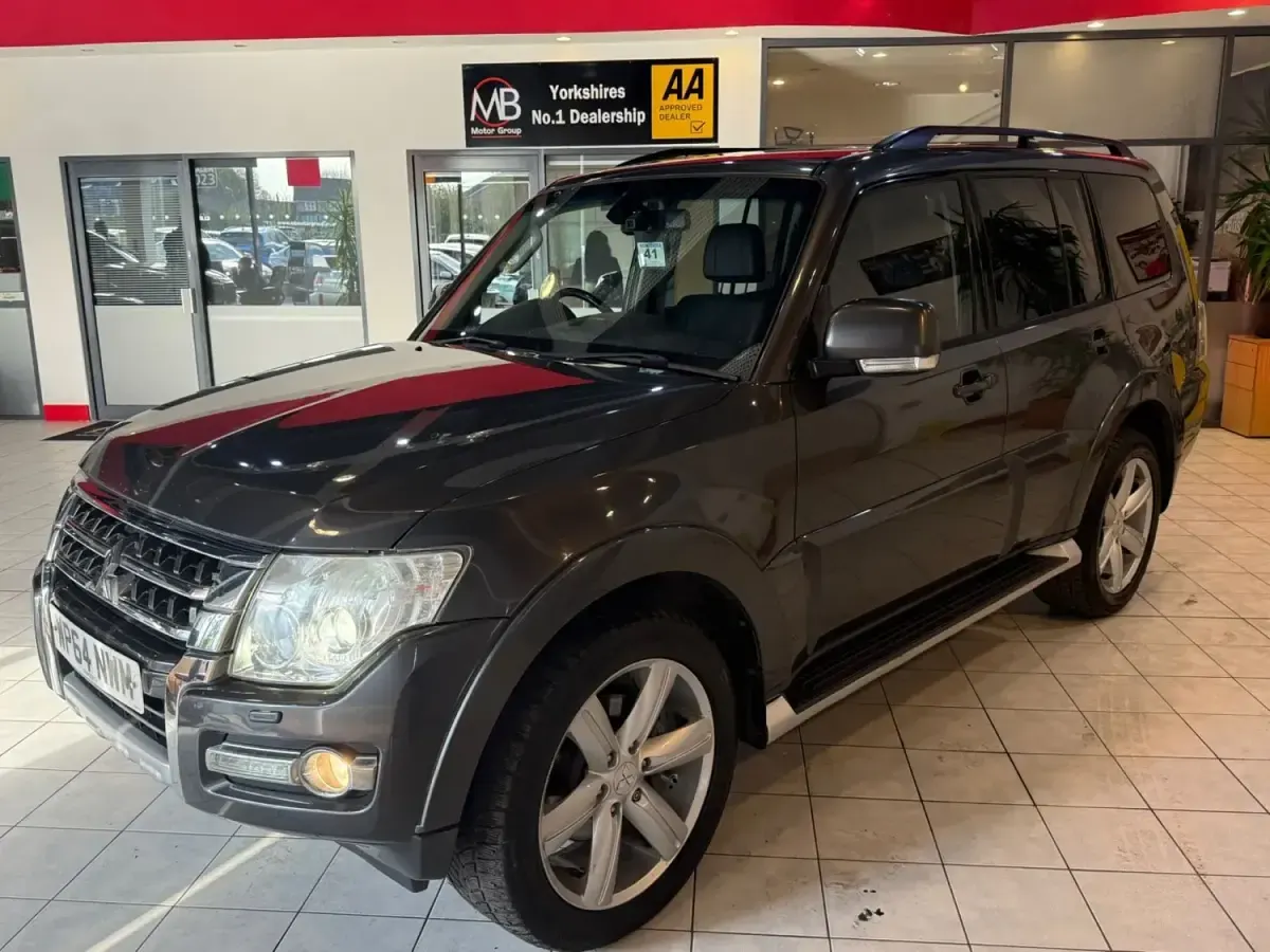 Second-hand Mitsubishi Shogun 197 CP (144 kW) 2015 Gri SUV