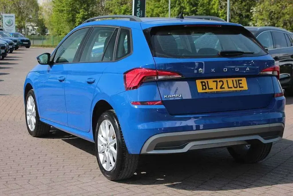 Used Skoda Kamiq SE 108 HP (79 kW) 2023 Blue SUV