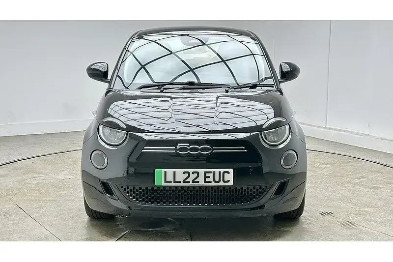 Used Fiat 500e Icon 86 kW (118 HP) 2022 Onyx black Hatchback