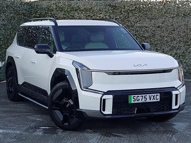 White New 2025 Kia EV9 GT-Line S SUV | £58,998 (Super price) - Image 1/4