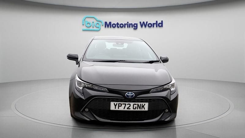Used Toyota Corolla 122 HP (89 kW) 2022 Black Hatchback